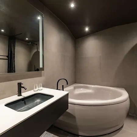 Maestro Design 2*